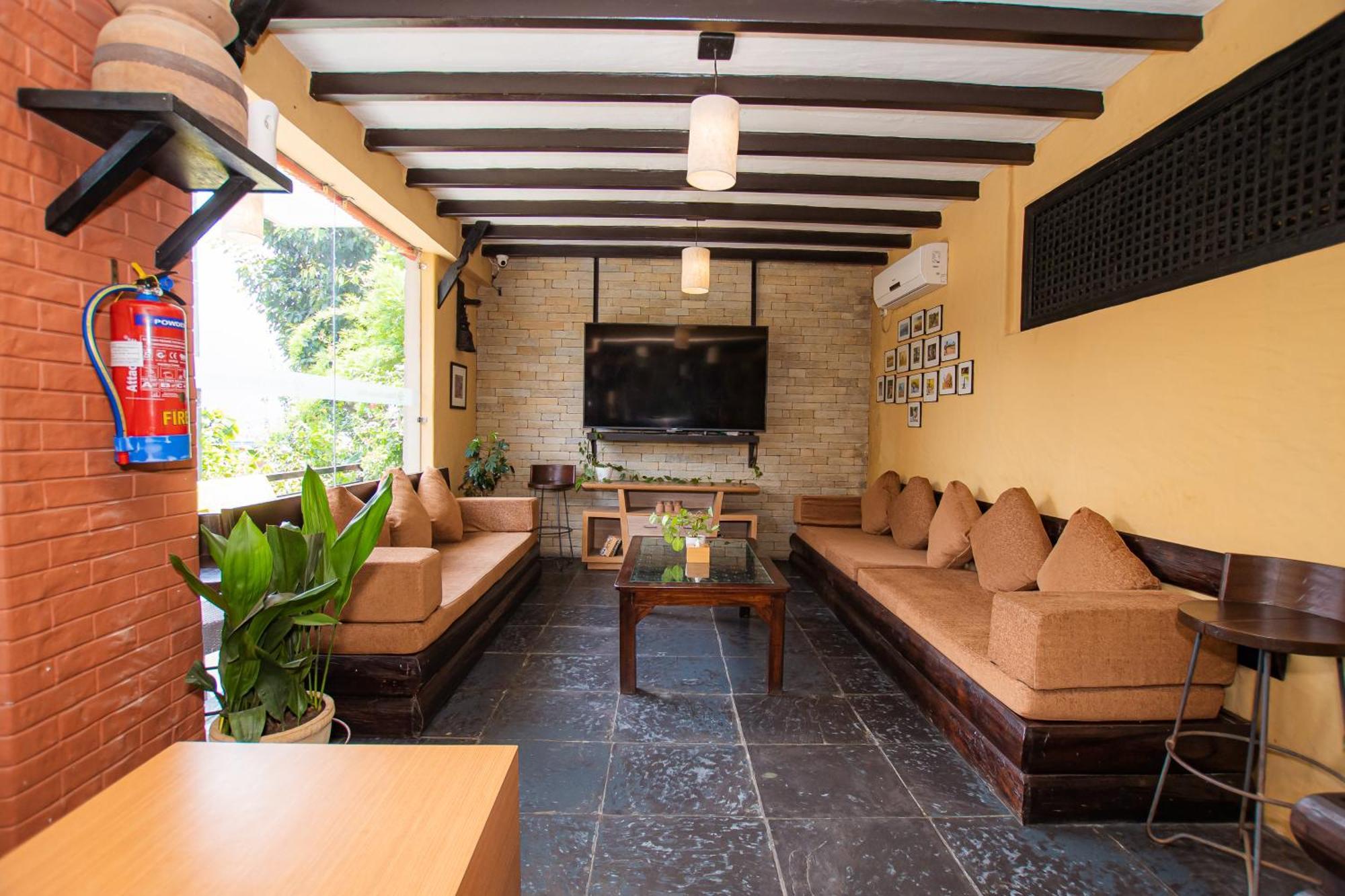 Pokhara Boutique Hotel エクステリア 写真