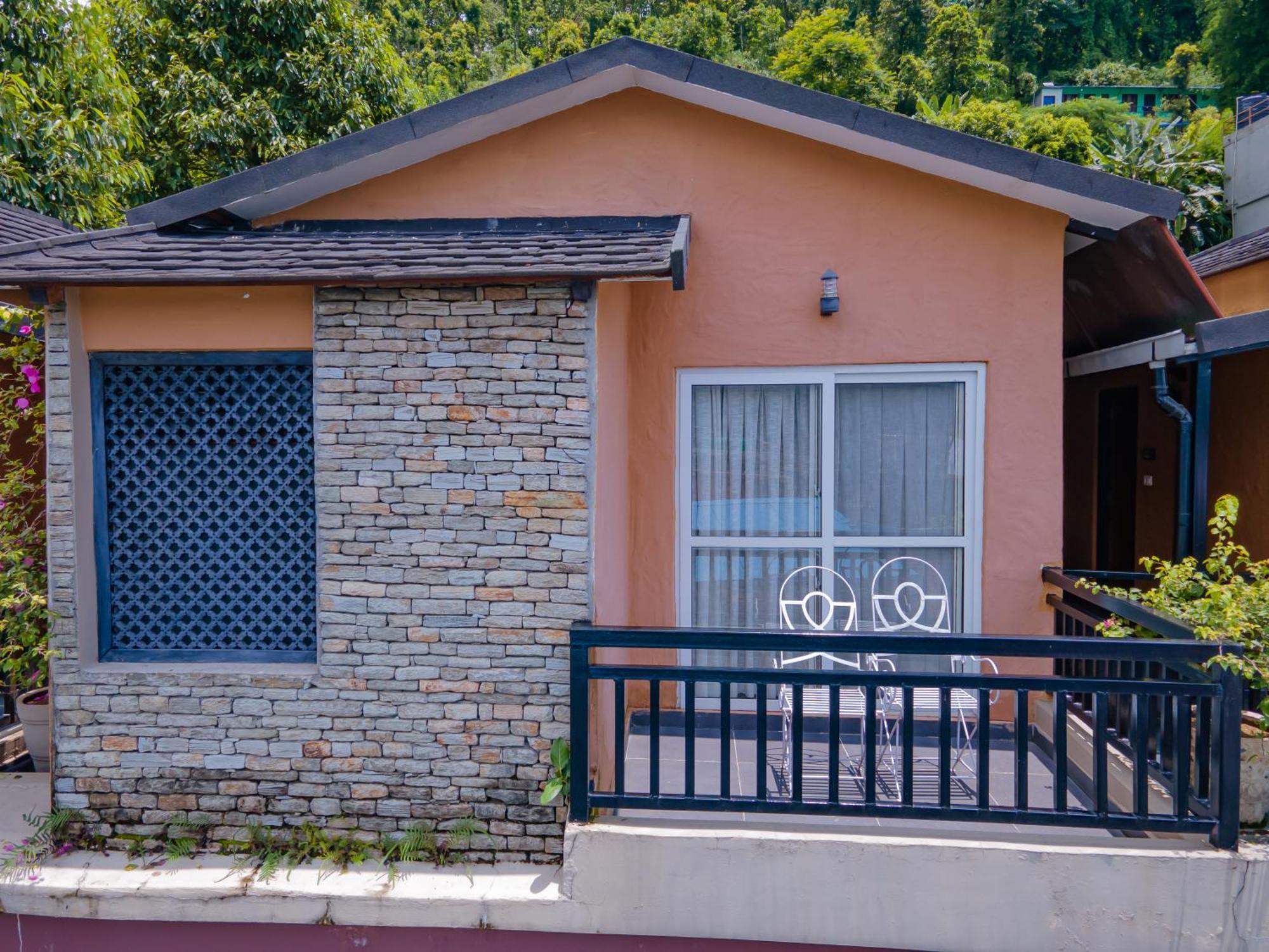 Pokhara Boutique Hotel エクステリア 写真