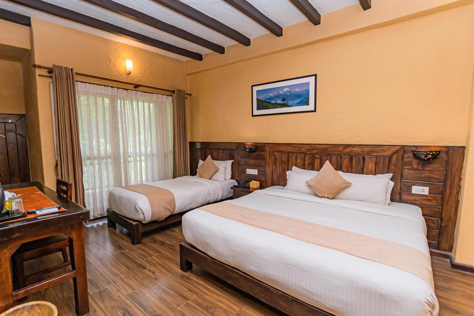 Pokhara Boutique Hotel エクステリア 写真