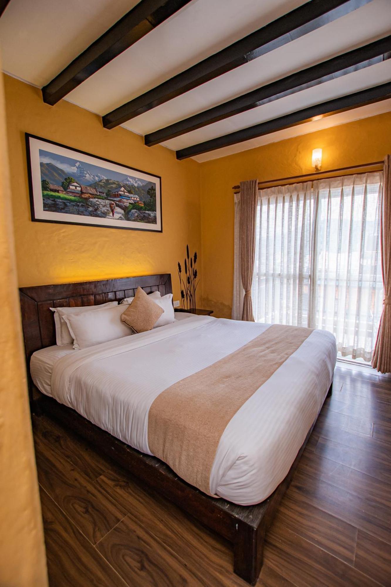 Pokhara Boutique Hotel エクステリア 写真