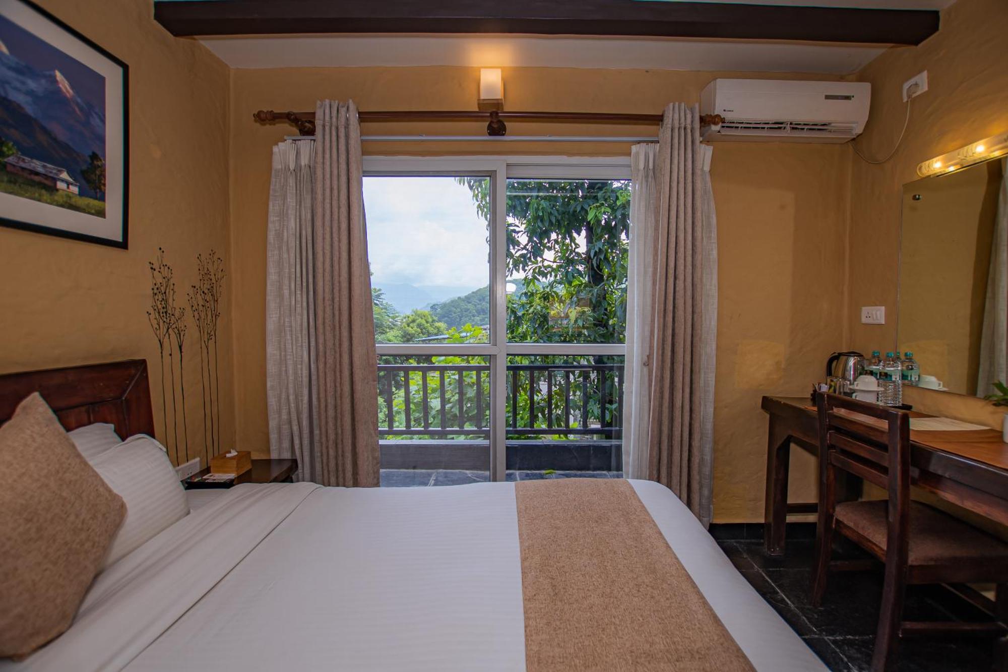Pokhara Boutique Hotel エクステリア 写真