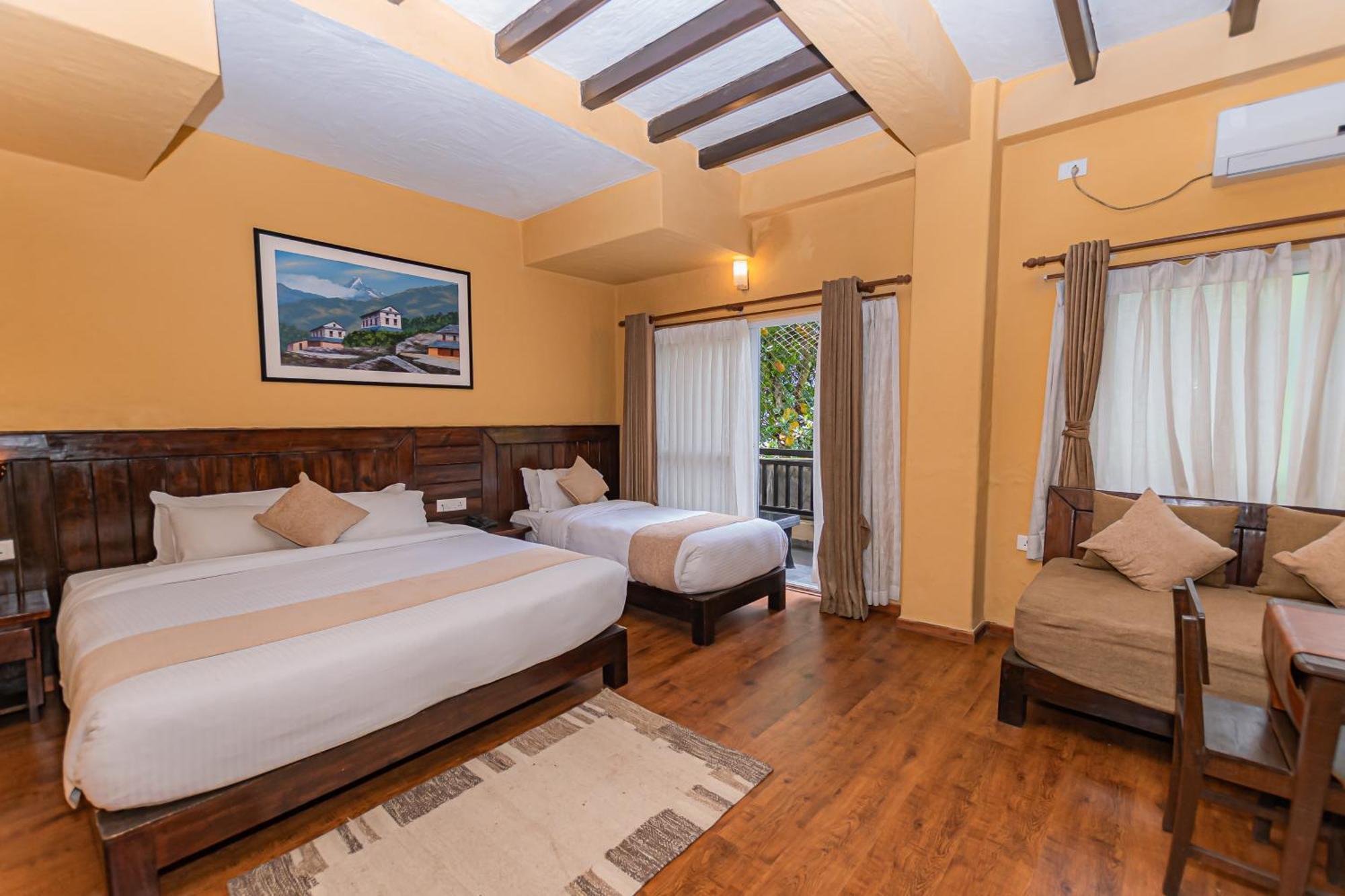 Pokhara Boutique Hotel エクステリア 写真