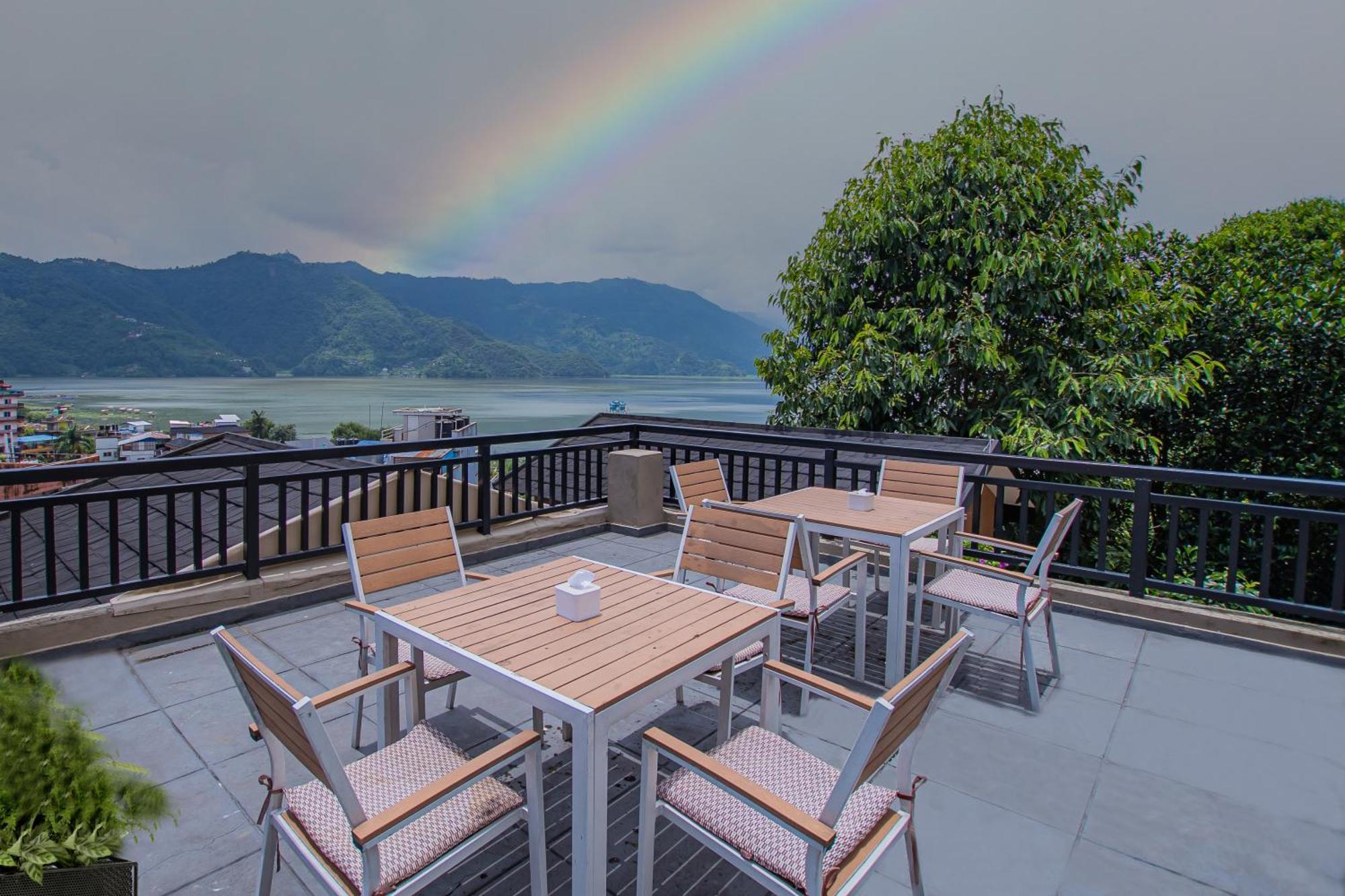 Pokhara Boutique Hotel エクステリア 写真